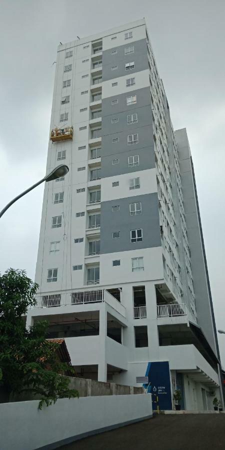 Apartment Poris88-Smart Tv Room Tangerang Extérieur photo